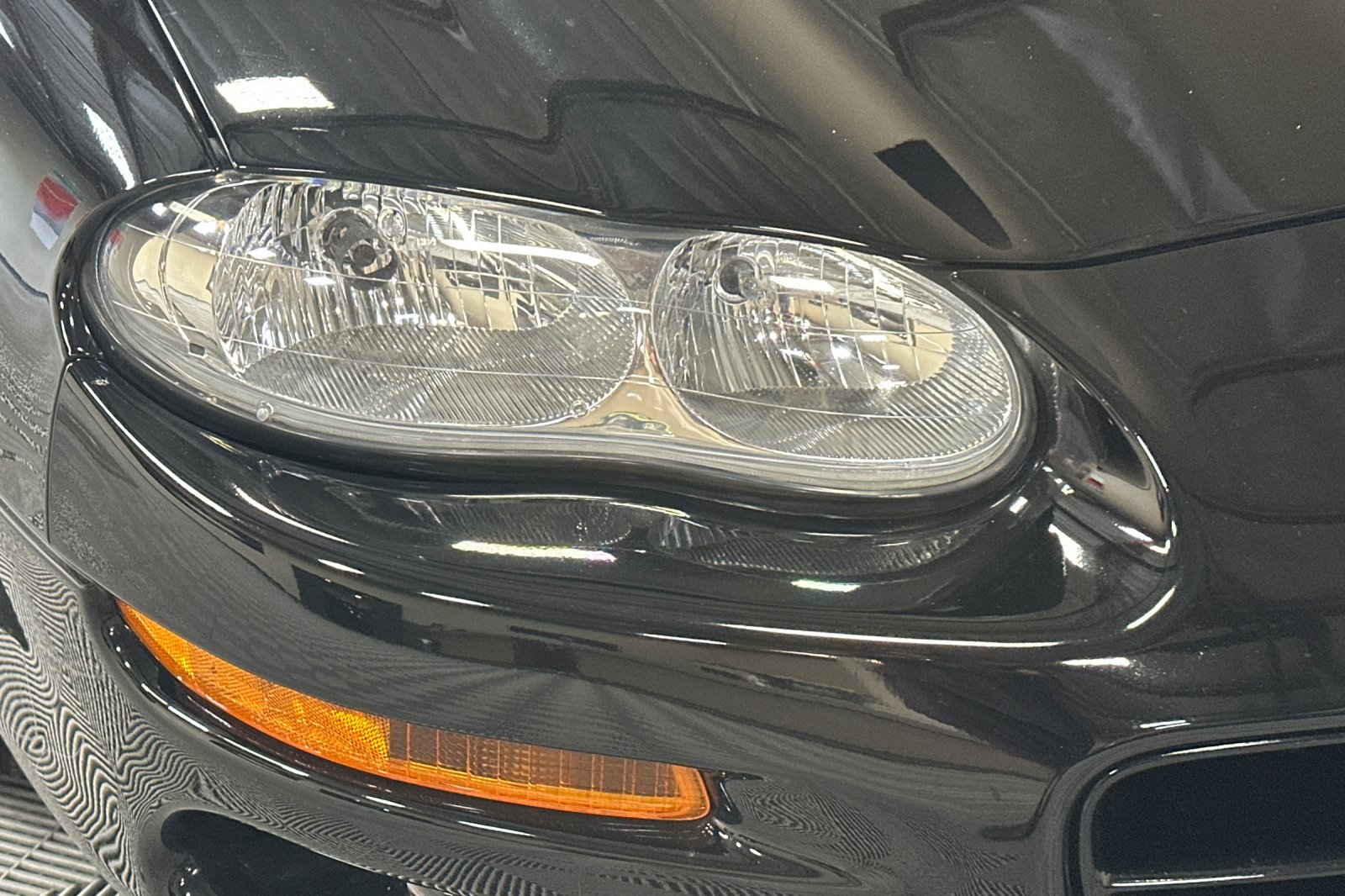 Used 2002 Chevrolet Camaro Z28 w/ SS Performance/Appearance Pkg RWD image 39