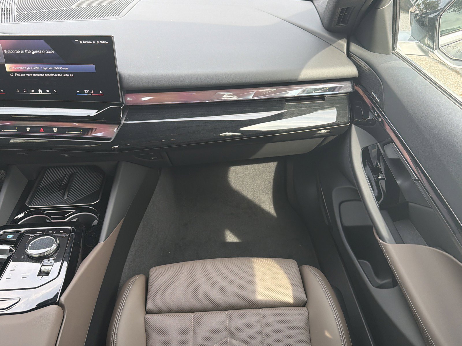 New 2027 BMW i5 eDrive40 w/ Premium Package RWD image 17