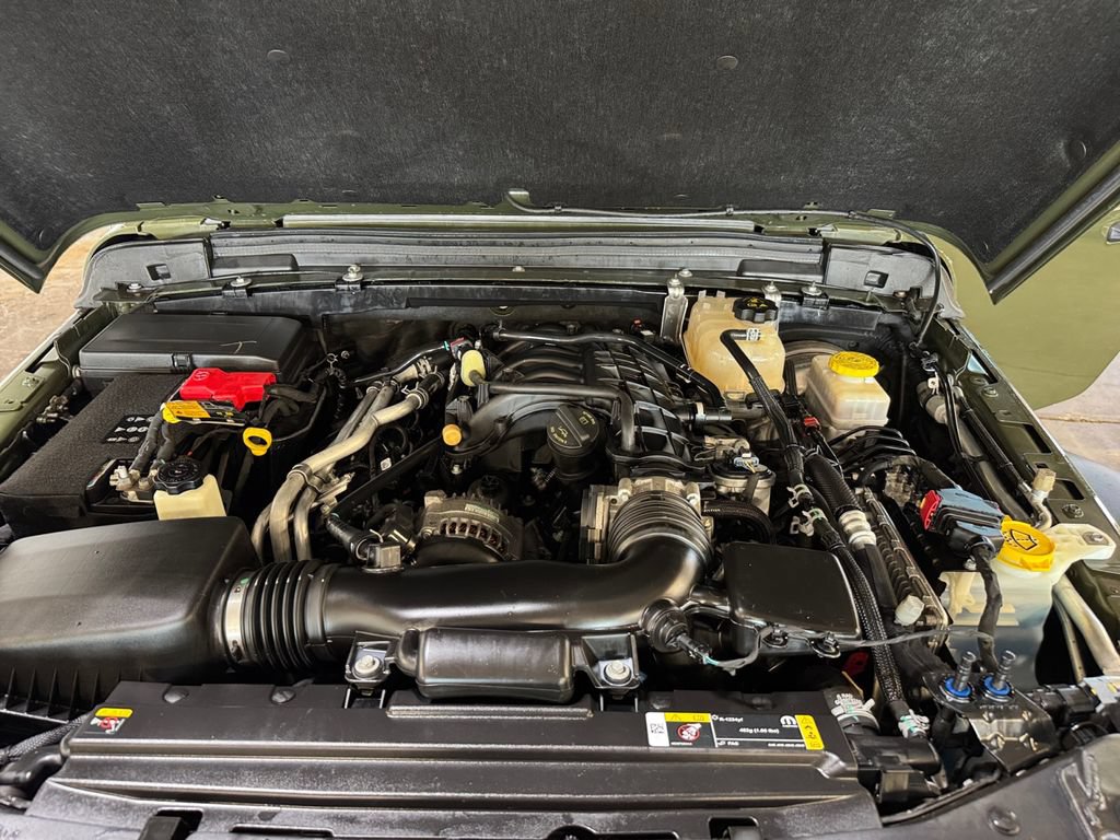 Used 2022 Jeep Wrangler Sport AWD/4WD image 27