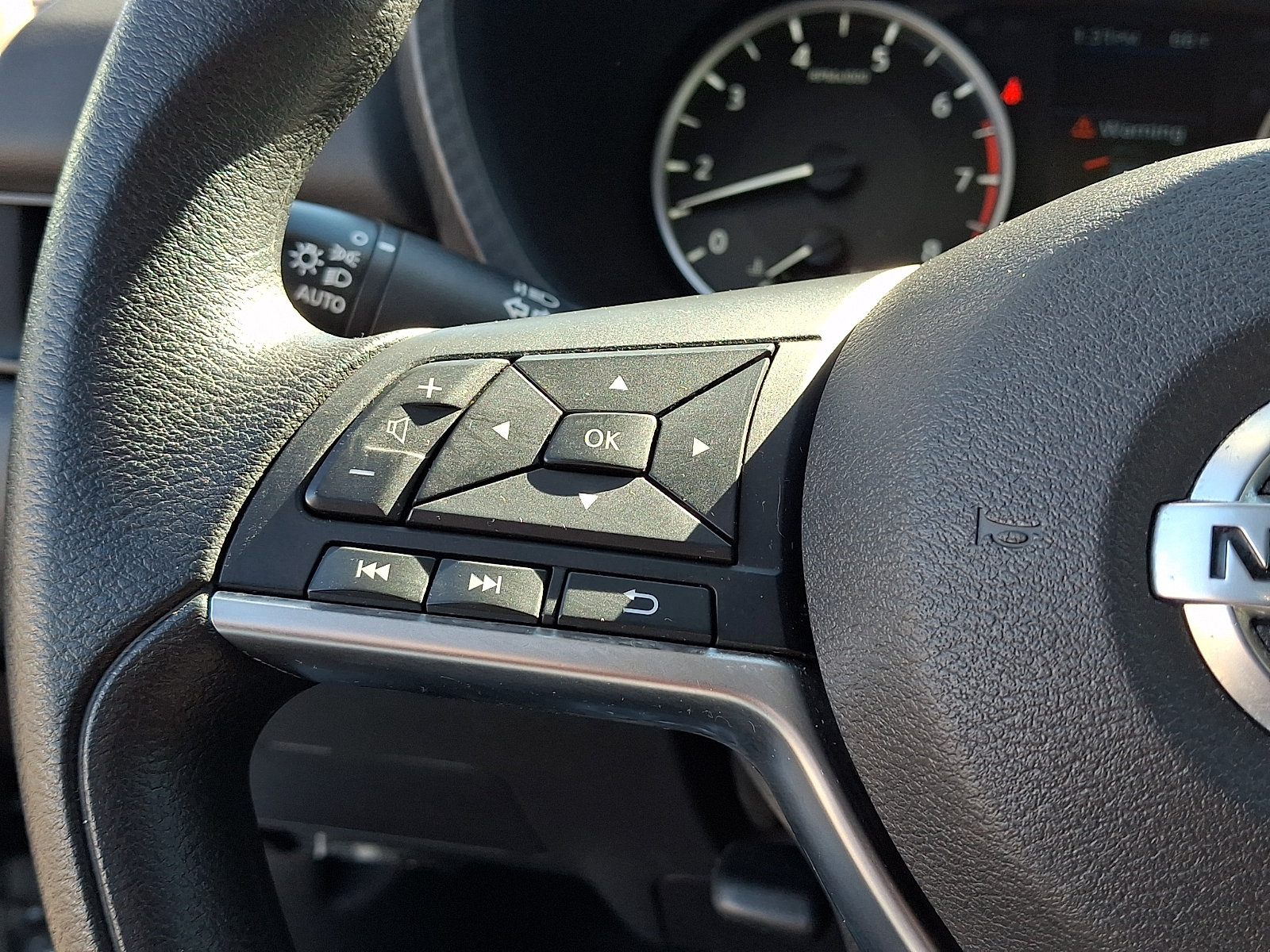 Certified 2023 Nissan Sentra S FWD image 22