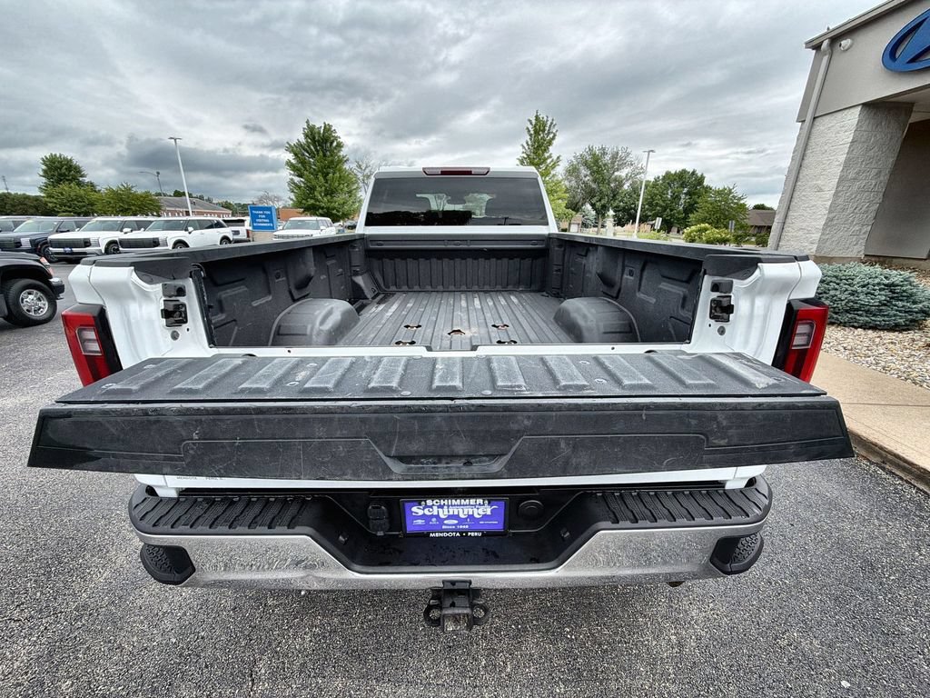 Used 2025 GMC Sierra 3500 Pro AWD/4WD image 19