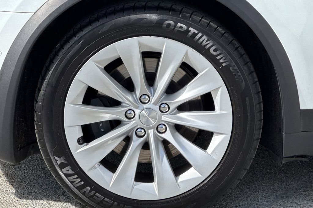 Used 2020 Tesla Model X Long Range image 24