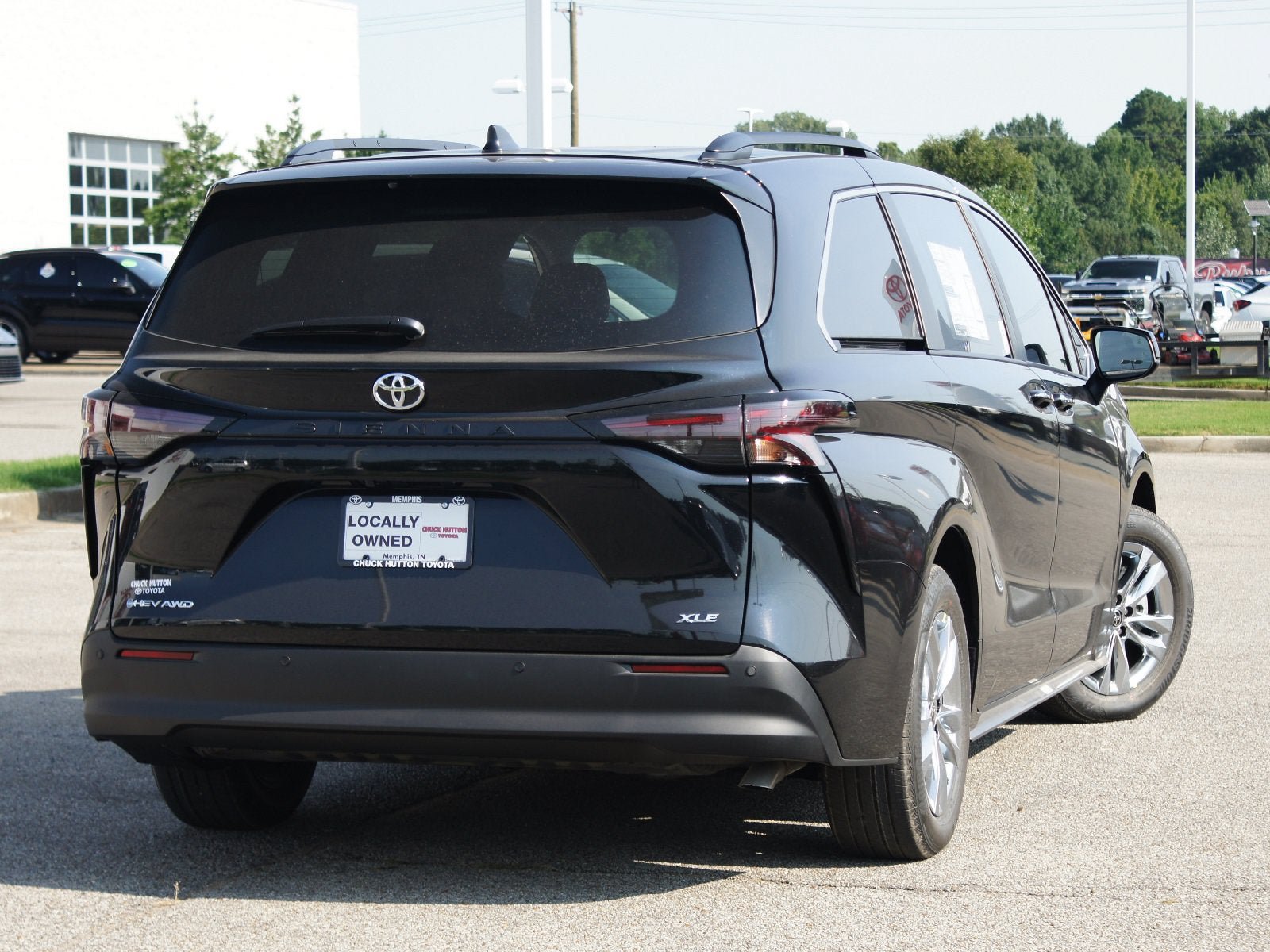 Used 2026 Toyota Sienna XLE AWD/4WD image 24