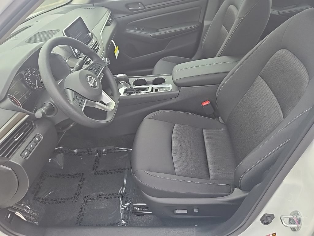 New 2026 Nissan Altima 2.5 SV AWD/4WD image 12