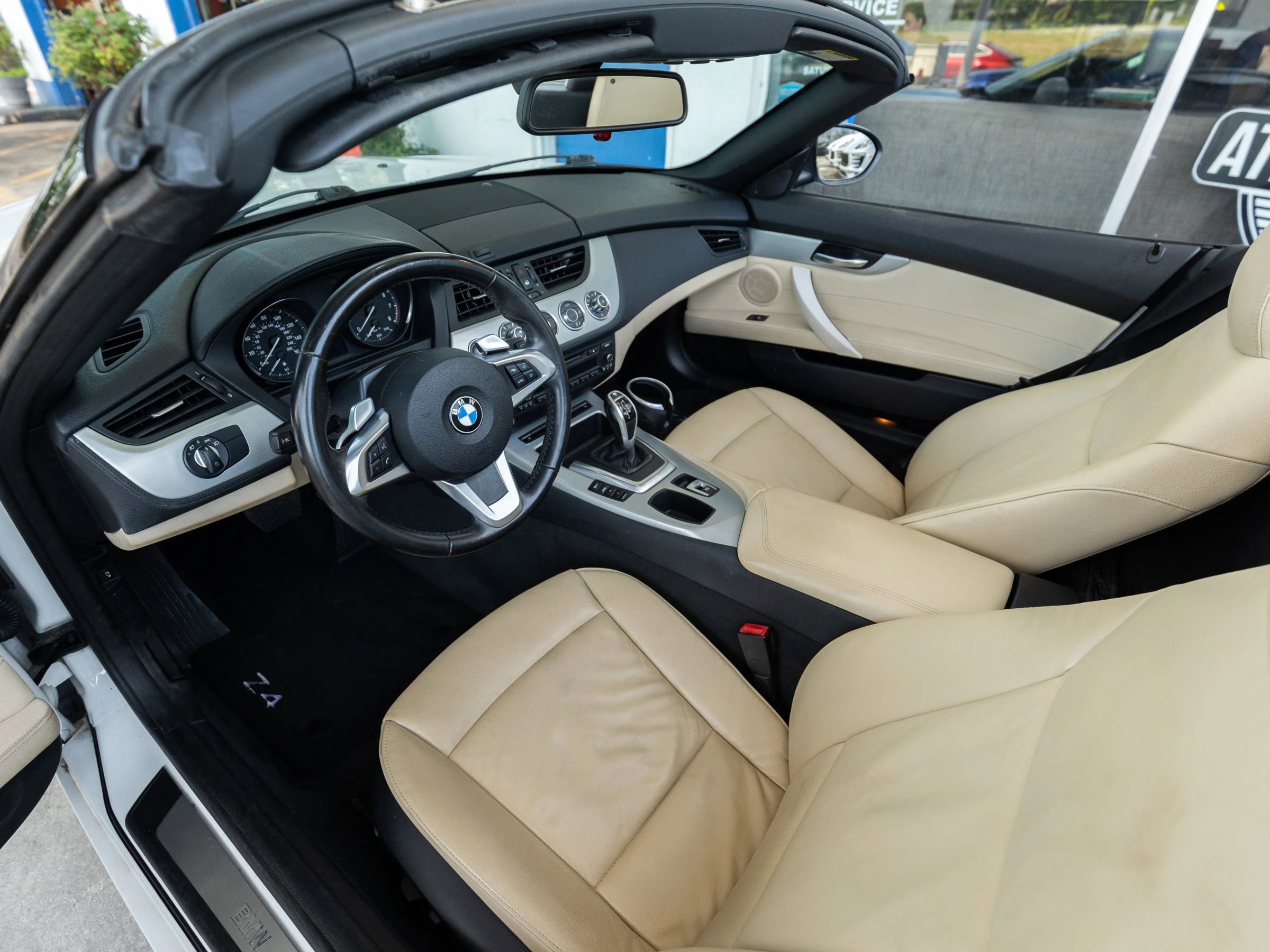 Used 2009 BMW Z4 sDrive35i RWD image 23