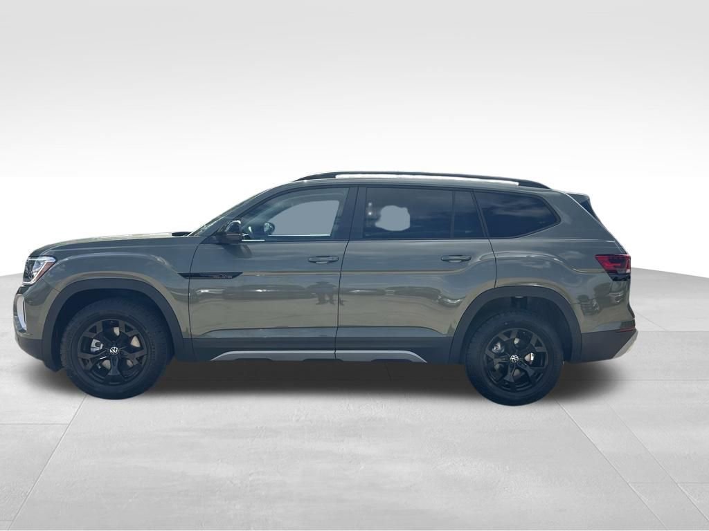 Used 2026 Volkswagen Atlas Peak Edition AWD/4WD image 2