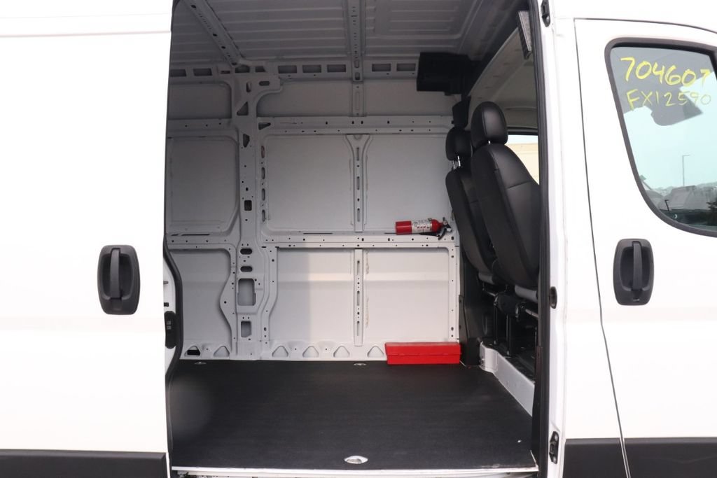 Used 2024 RAM ProMaster 2500 FWD image 26