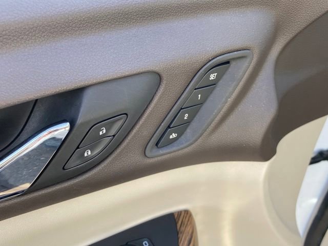 Certified 2019 GMC Acadia Denali w/ Technology Package image 18