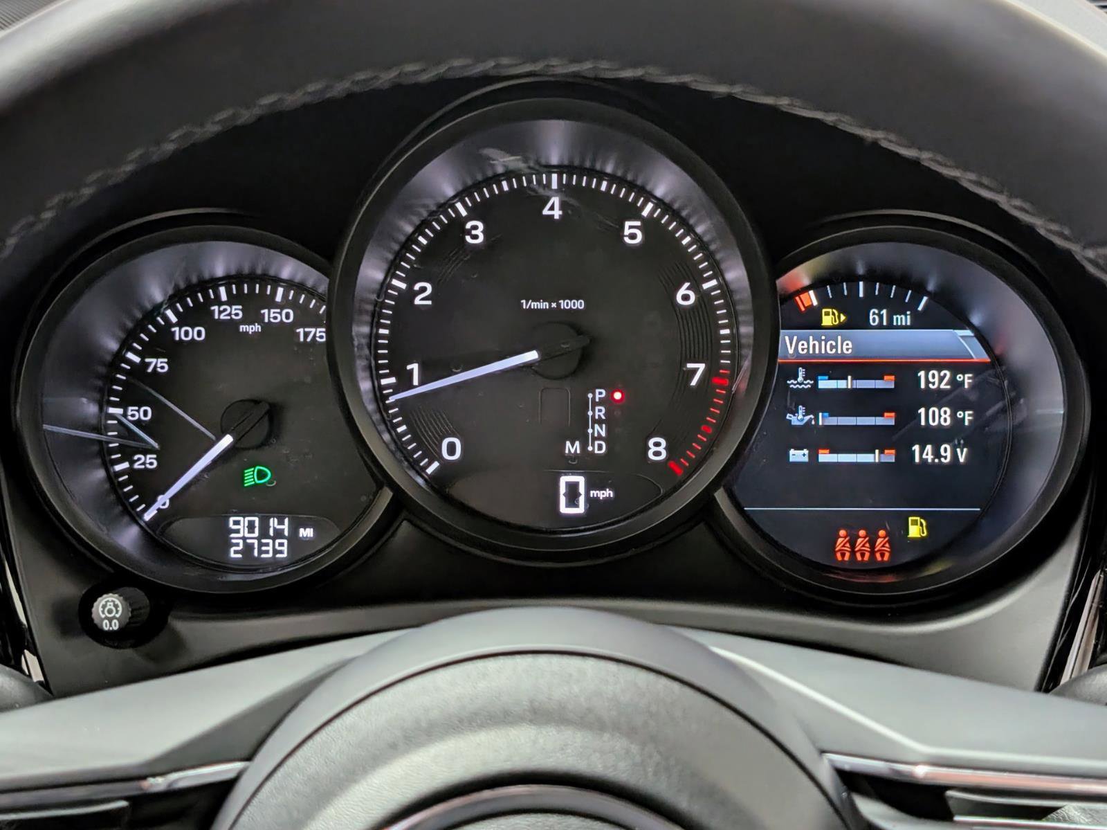 Used 2024 Porsche Macan w/ Premium Plus Package image 32