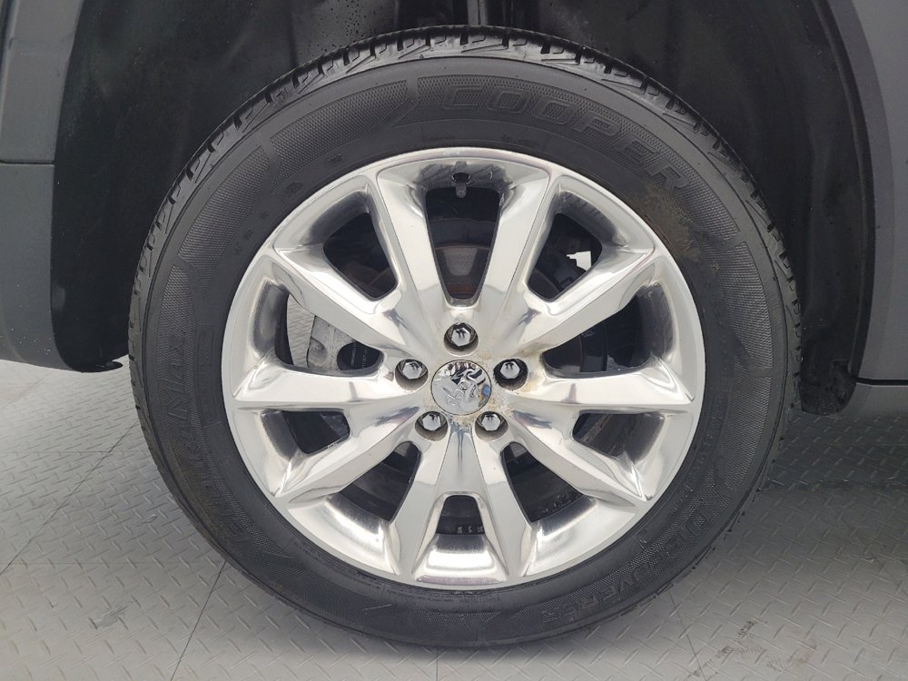 Used 2014 Jeep Cherokee Limited FWD image 31