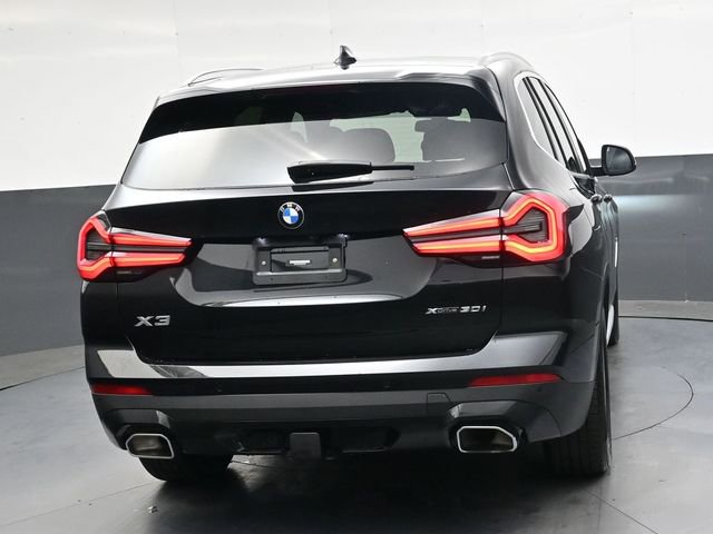 Used 2023 BMW X3 xDrive30i w/ Premium Package w/ZPA AWD/4WD image 4