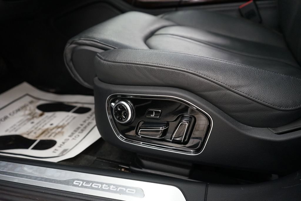 Used 2015 Audi A8 L TDI w/ Premium Package image 32