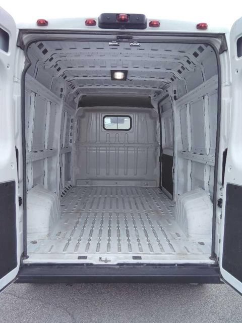 Used 2025 RAM ProMaster 3500 w/ Convenience Group FWD image 9