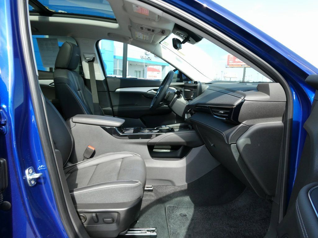 Certified 2024 Buick Envision Avenir image 13