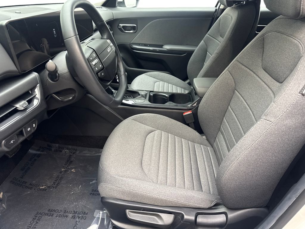 Used 2025 Kia K4 EX FWD image 26
