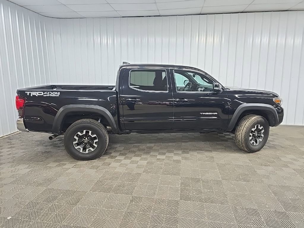 Used 2019 Toyota Tacoma TRD Off-Road AWD/4WD image 2