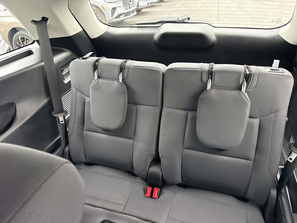 Used 2025 Ford Explorer Active image 10