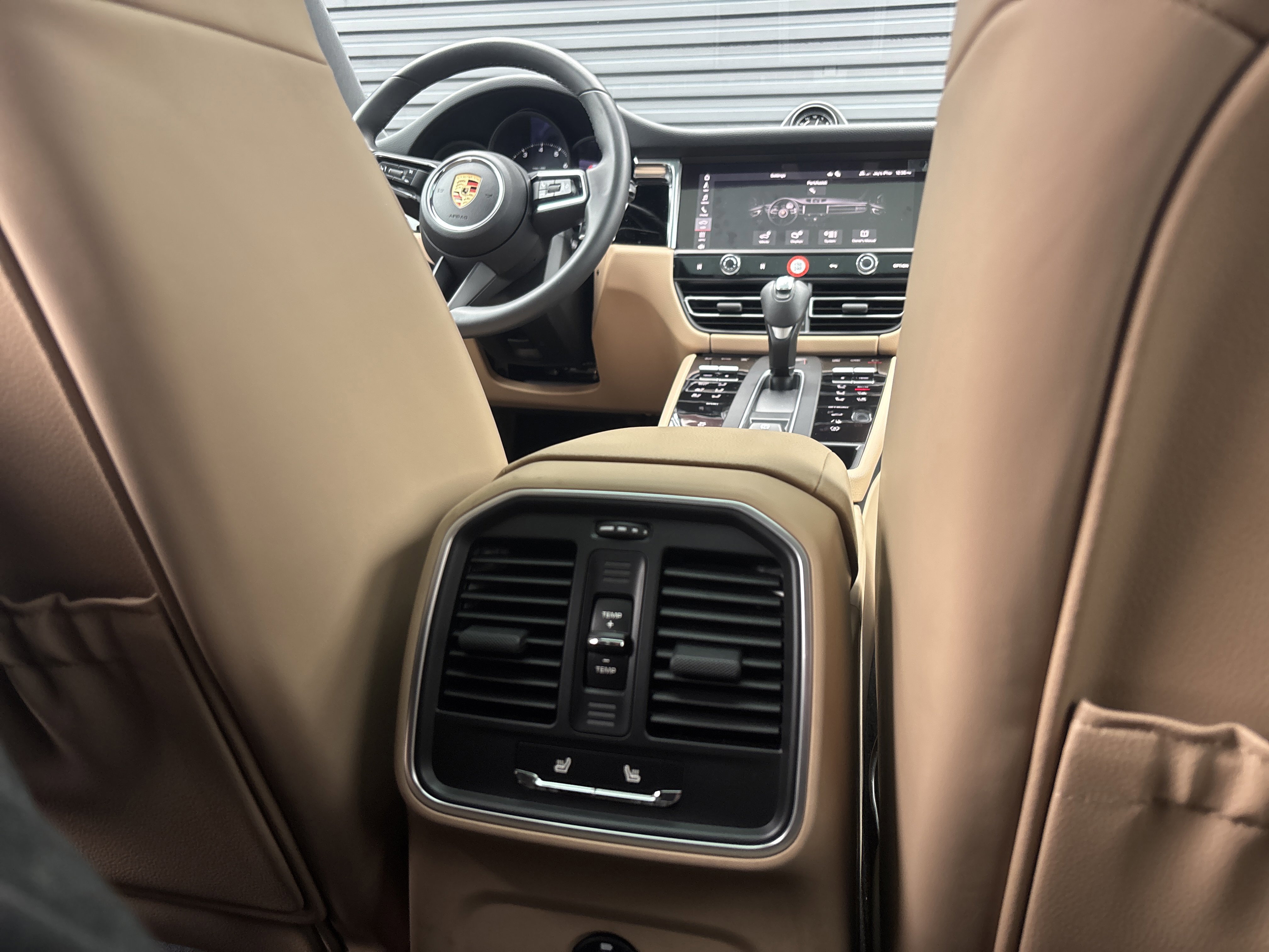 Certified 2025 Porsche Macan image 20