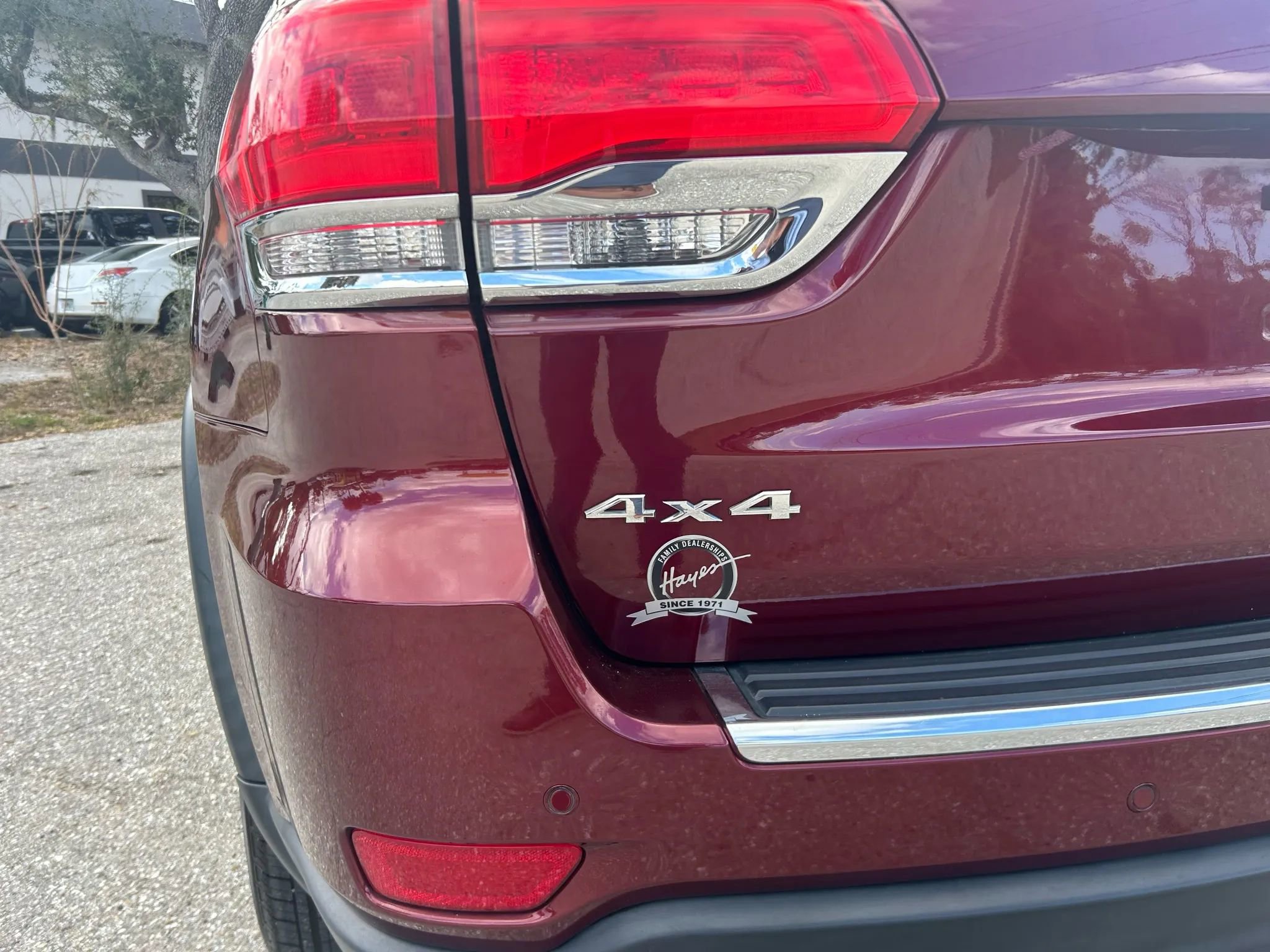 Used 2017 Jeep Grand Cherokee Limited image 8