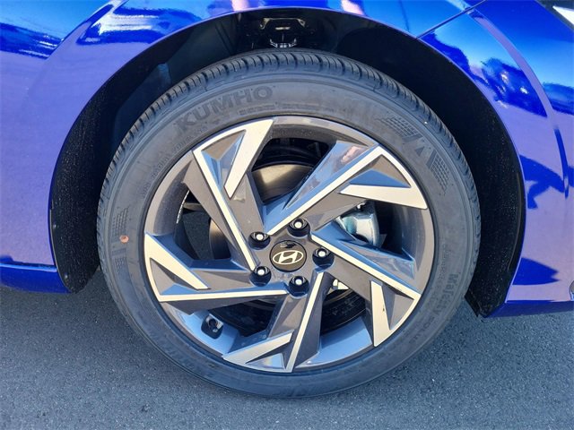 Certified 2025 Hyundai Elantra Sport image 26