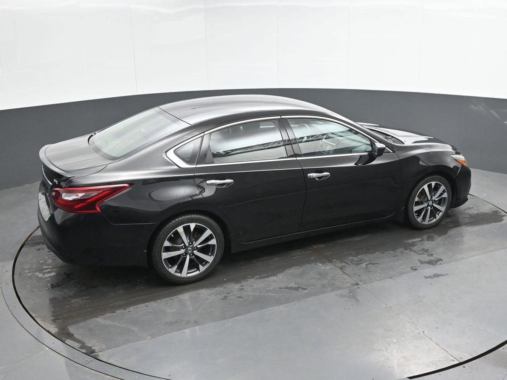 Used 2017 Nissan Altima 2.5 SR FWD image 10