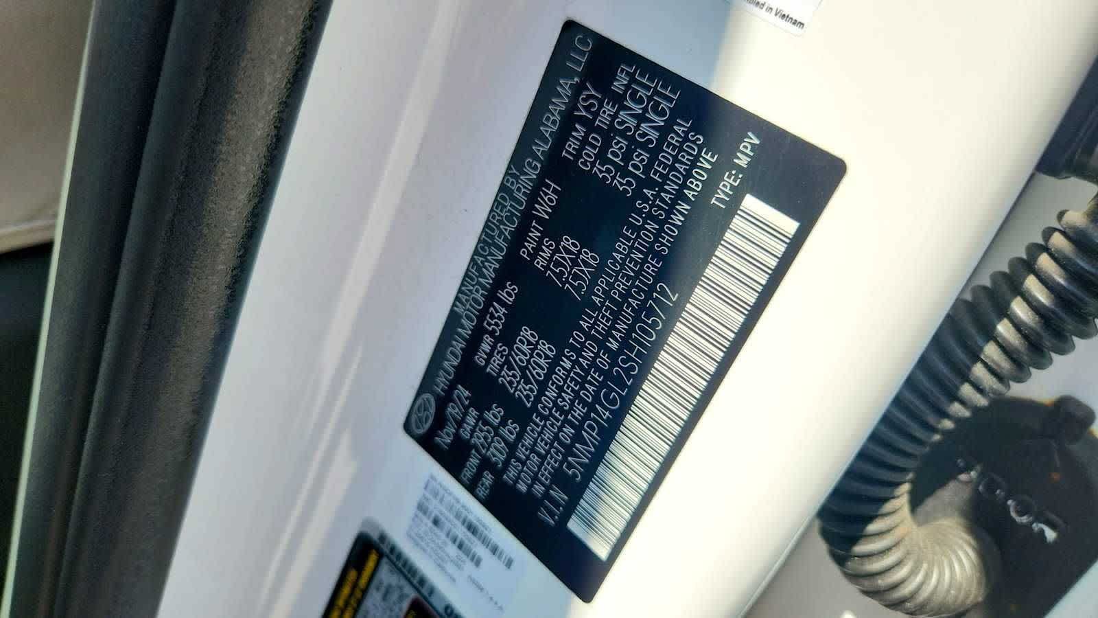 Certified 2025 Hyundai Santa Fe SE FWD image 29