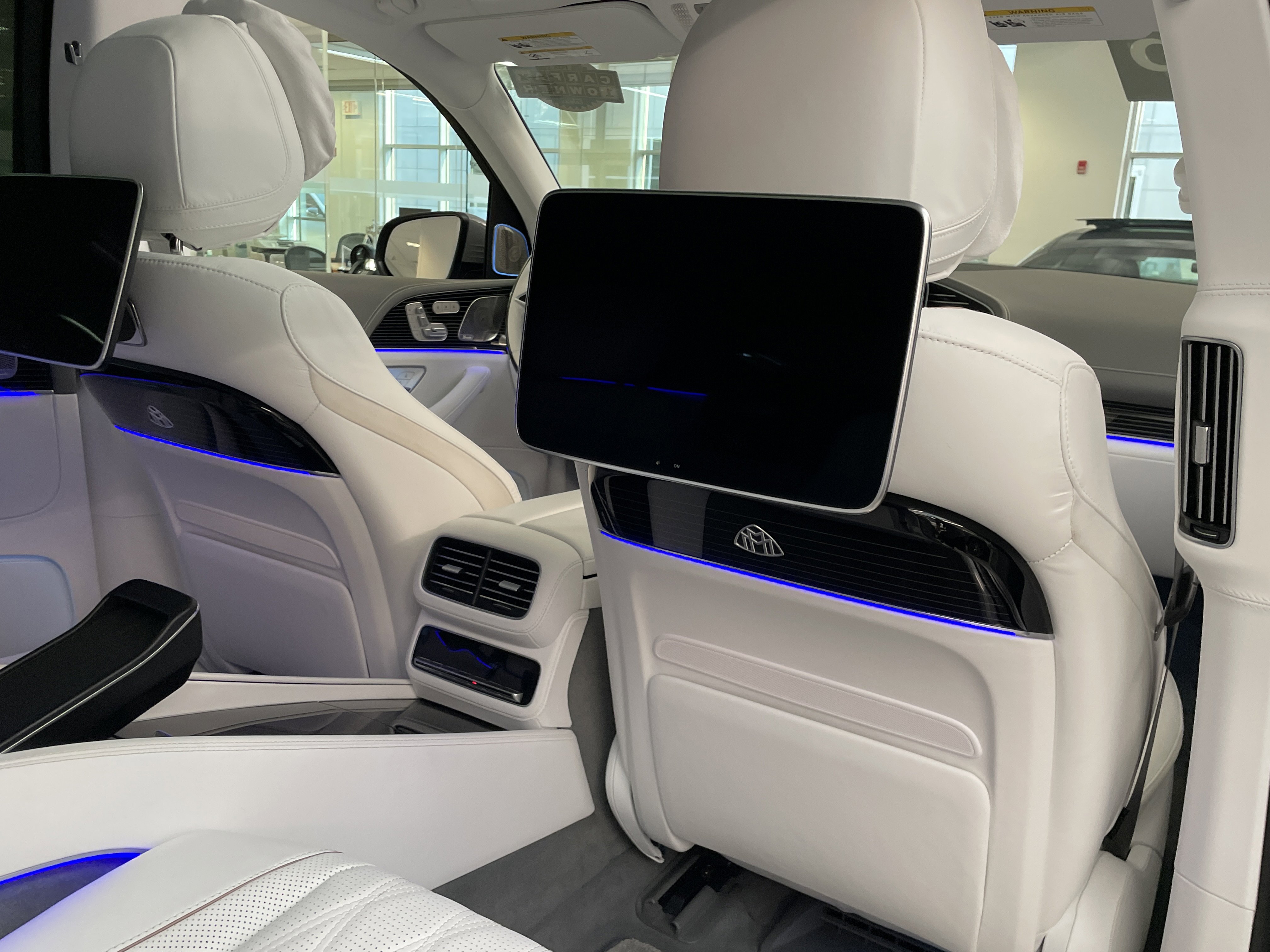 Certified 2025 Mercedes-Benz Maybach GLS 600 4MATIC image 47