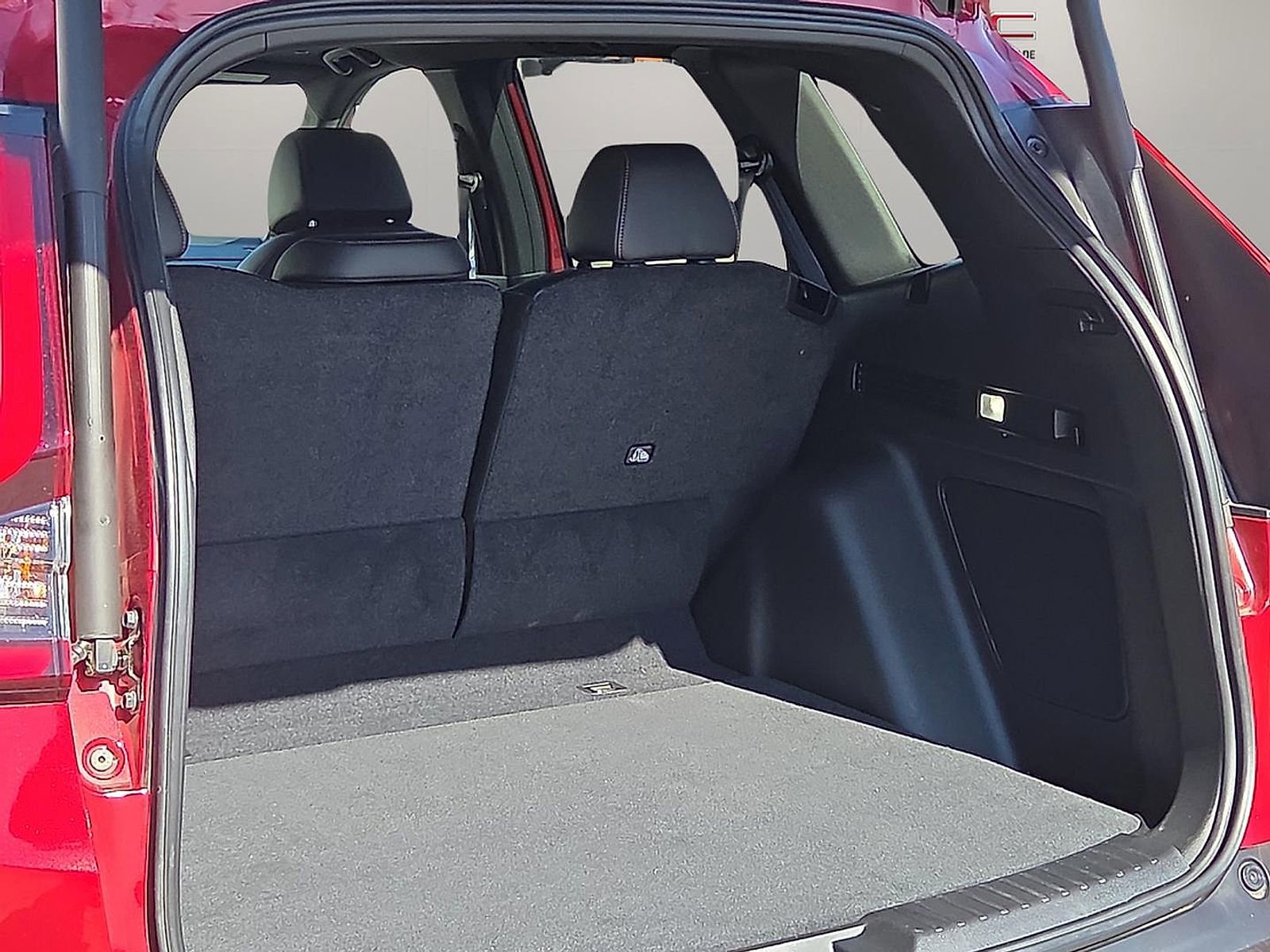 Used 2024 Honda CR-V Sport Touring image 9