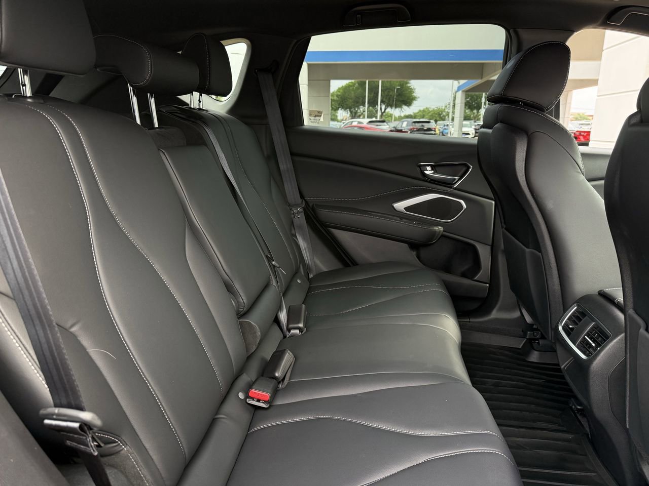 Used 2025 Acura RDX SH-AWD image 24