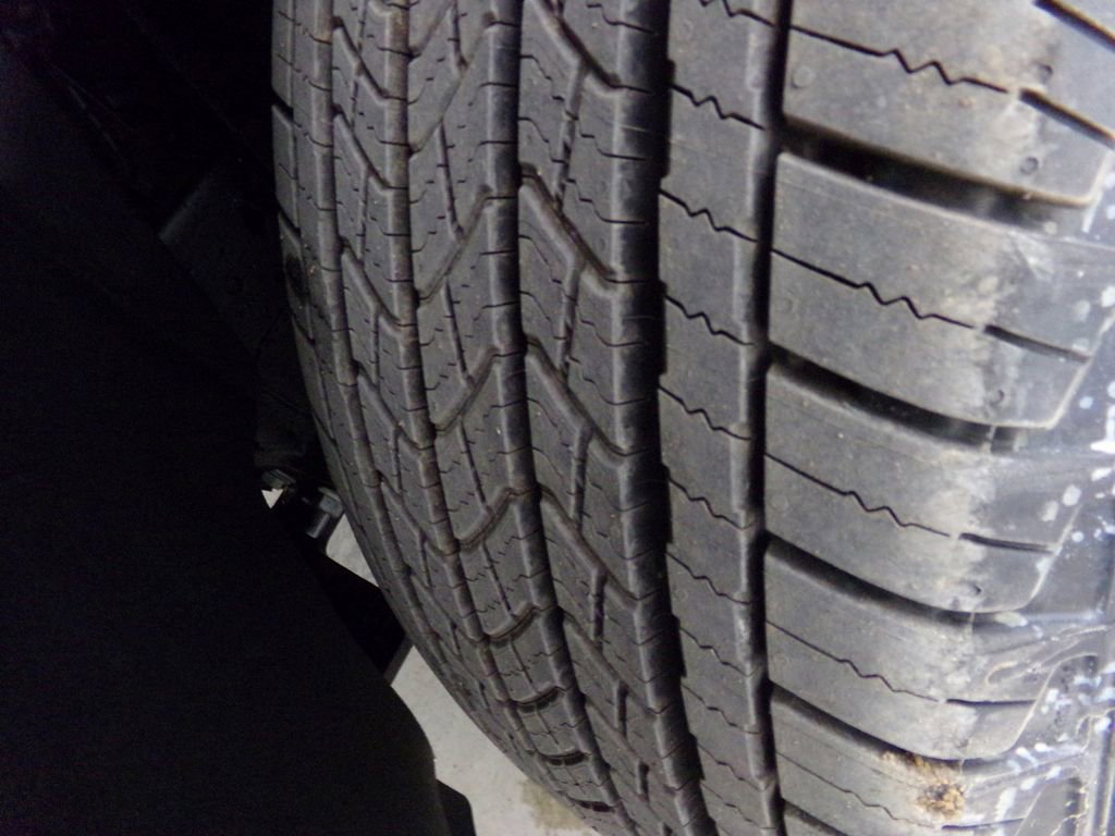 New 2025 Chevrolet Suburban LS image 26