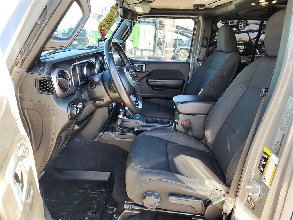 Used 2021 Jeep Gladiator Willys image 18