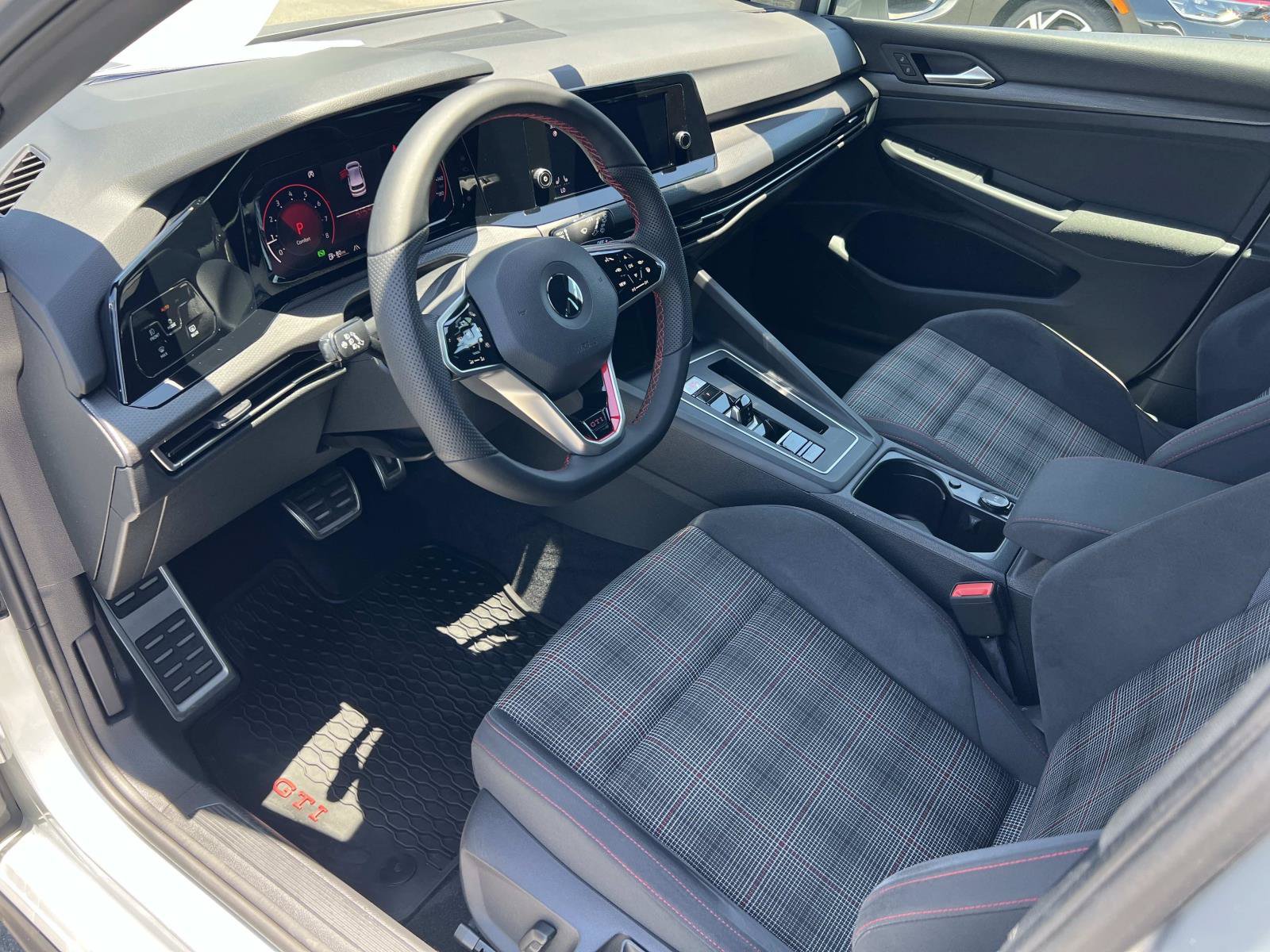 Certified 2022 Volkswagen GTI S FWD image 5
