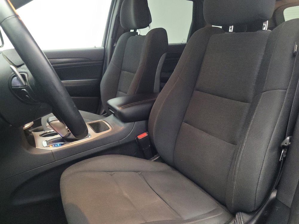 Used 2017 Jeep Grand Cherokee Laredo w/ Quick Order Package 2BE RWD image 17