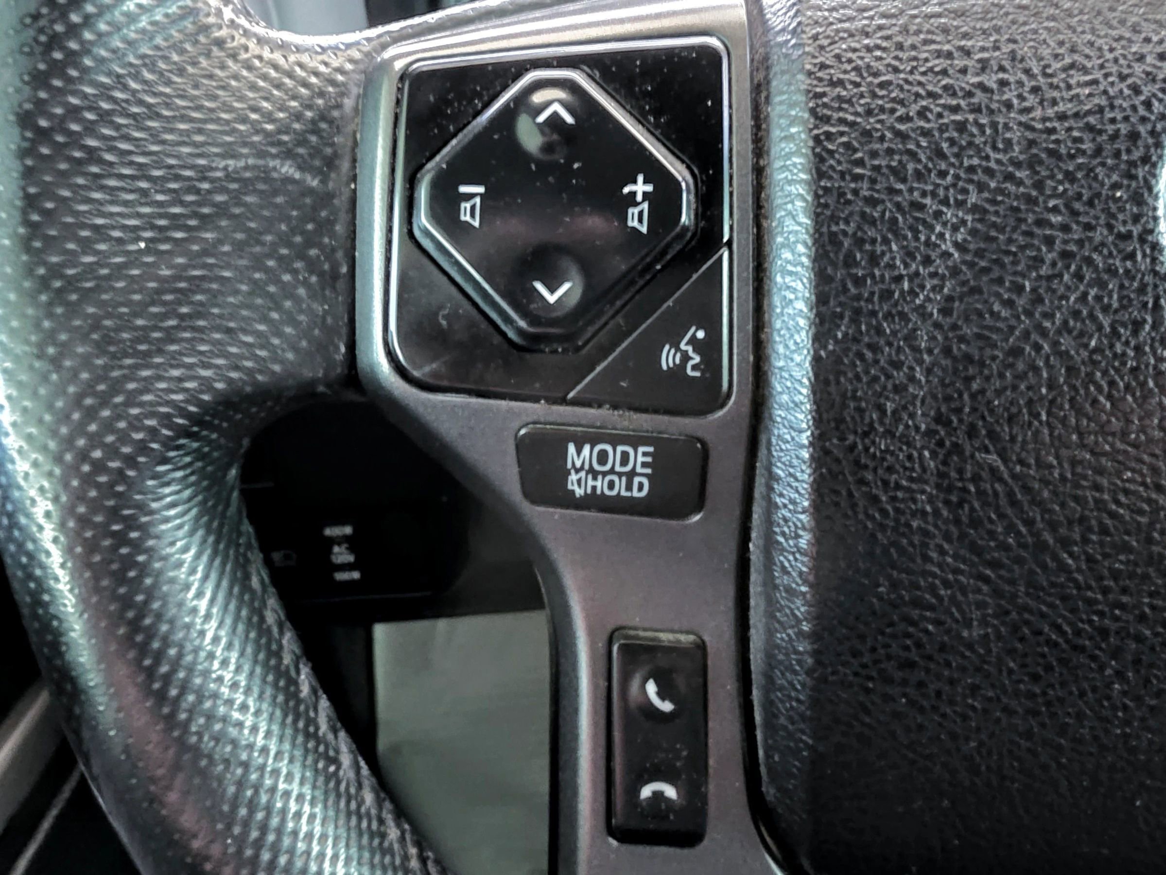 Used 2021 Toyota Tacoma TRD Off-Road w/ Technology Package AWD/4WD image 22