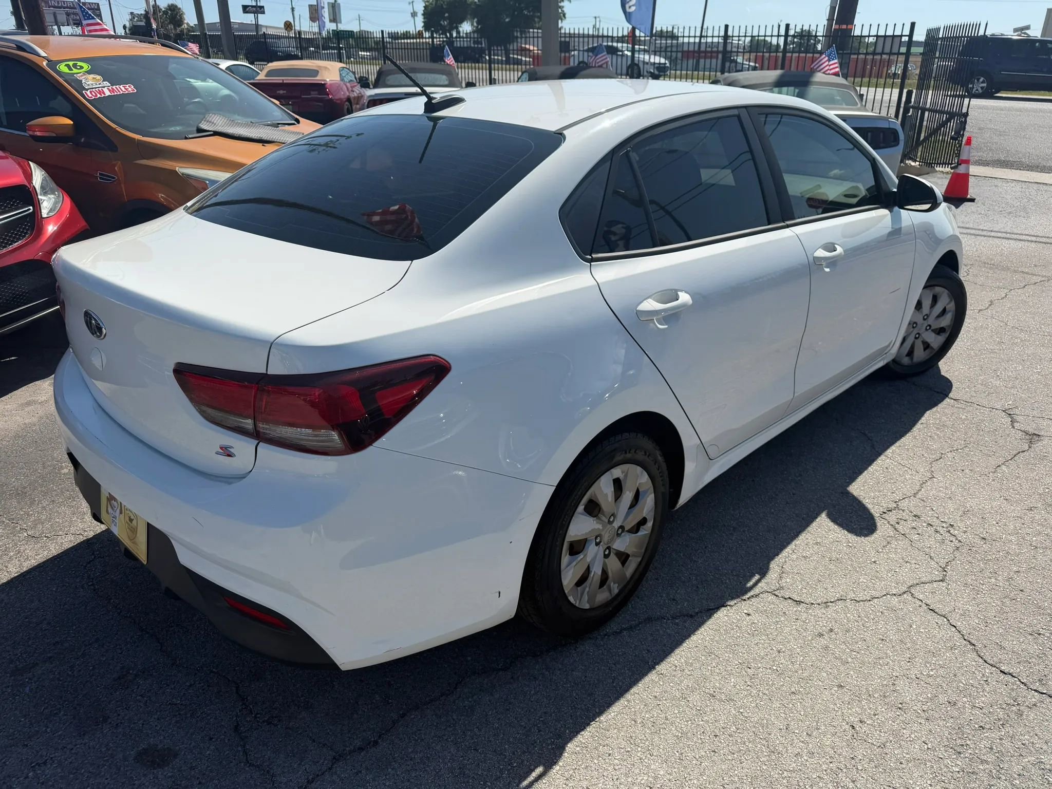 Used 2019 Kia Rio S FWD image 4