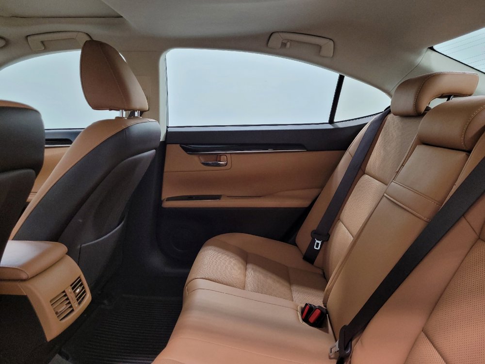 Used 2018 Lexus ES 350 w/ Navigation System Package image 18