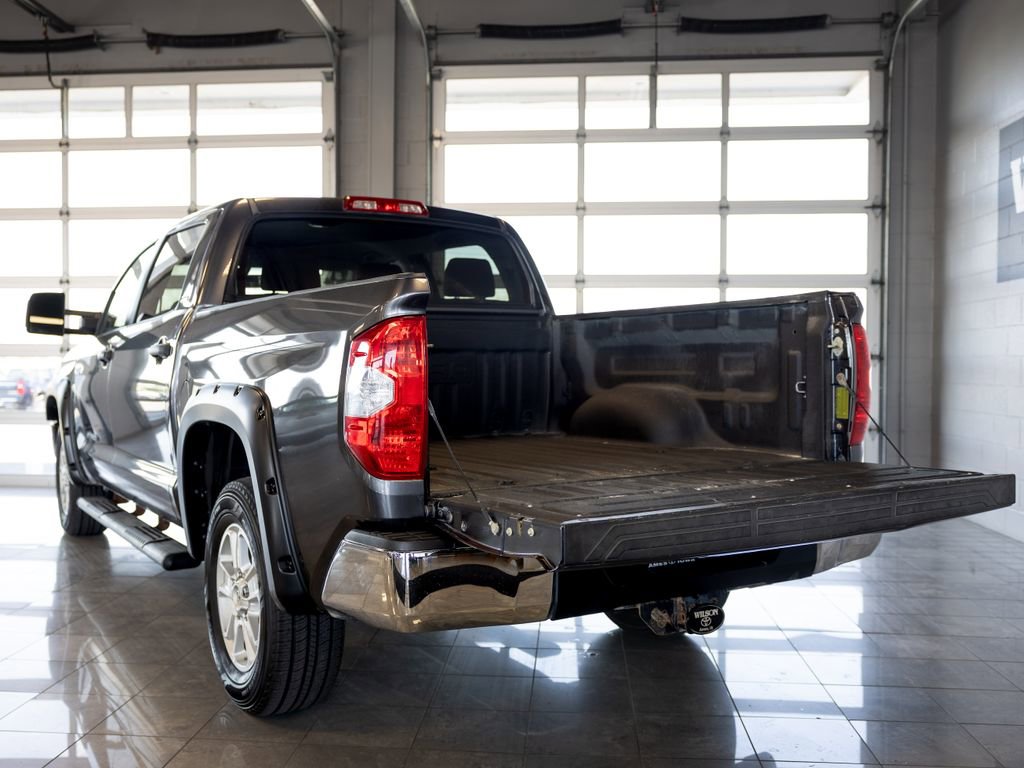 Used 2017 Toyota Tundra SR5 AWD/4WD image 12