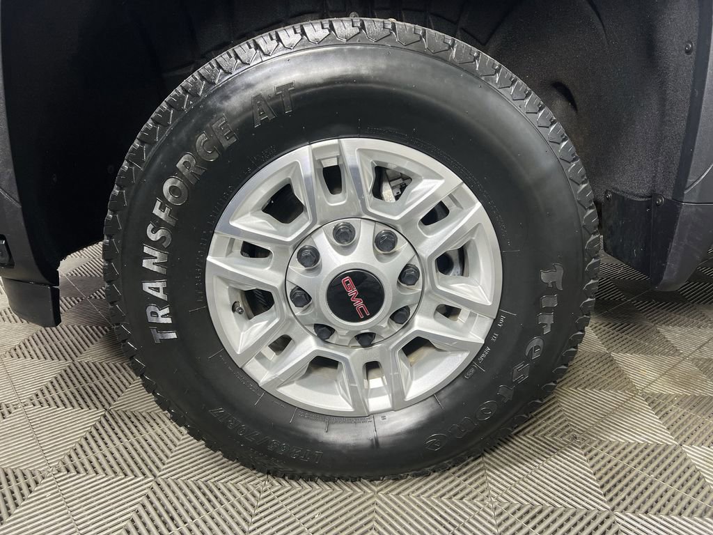 Used 2025 GMC Sierra 2500 Pro image 30