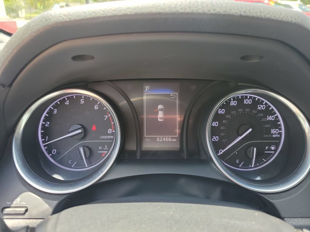 Certified 2018 Toyota Camry LE FWD image 27