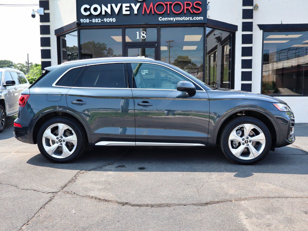 Used 2021 Audi Q5 2.0T Premium Plus w/ Premium Plus Package AWD/4WD image 9
