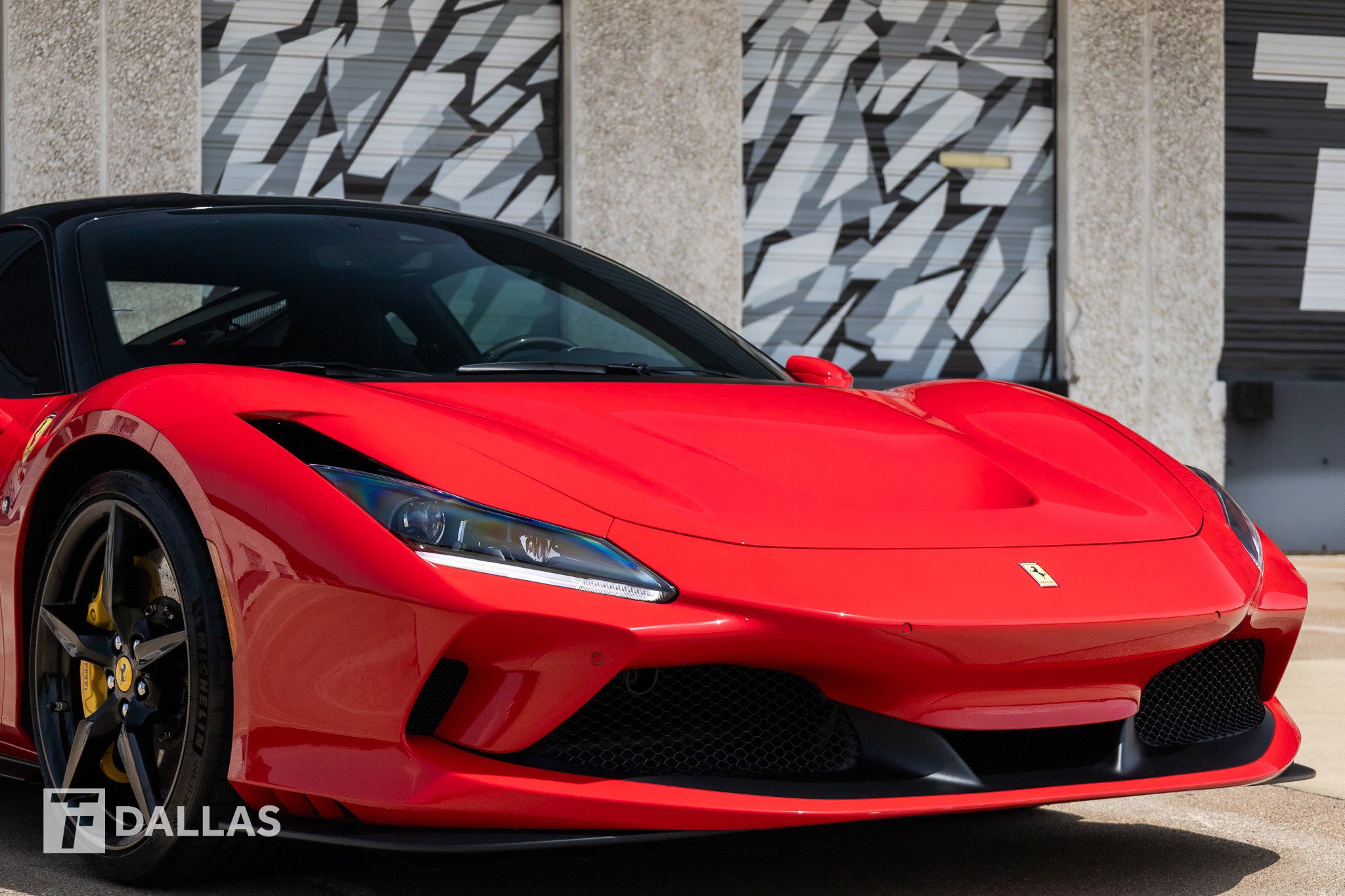 Used 2020 Ferrari F8 Tributo RWD image 2