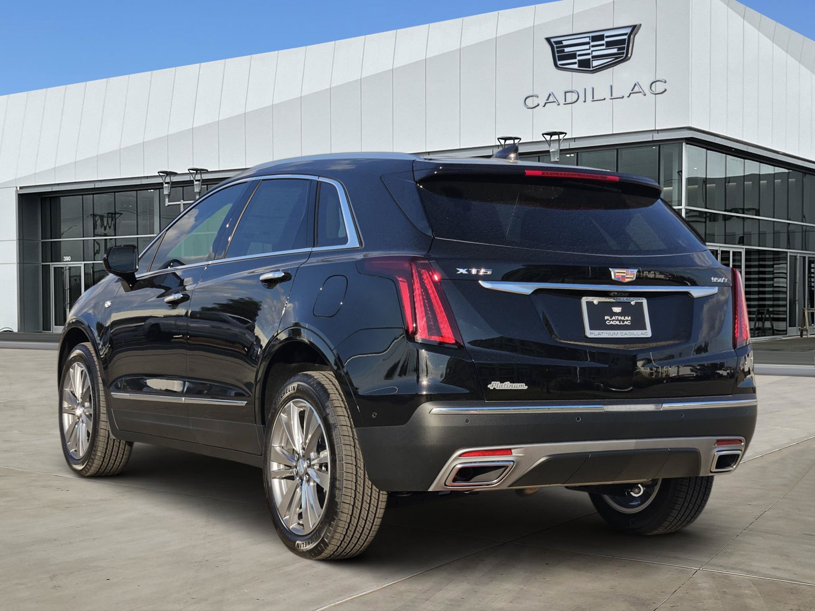 New 2026 Cadillac XT5 Premium Luxury w/ Driver Assist Package FWD image 4