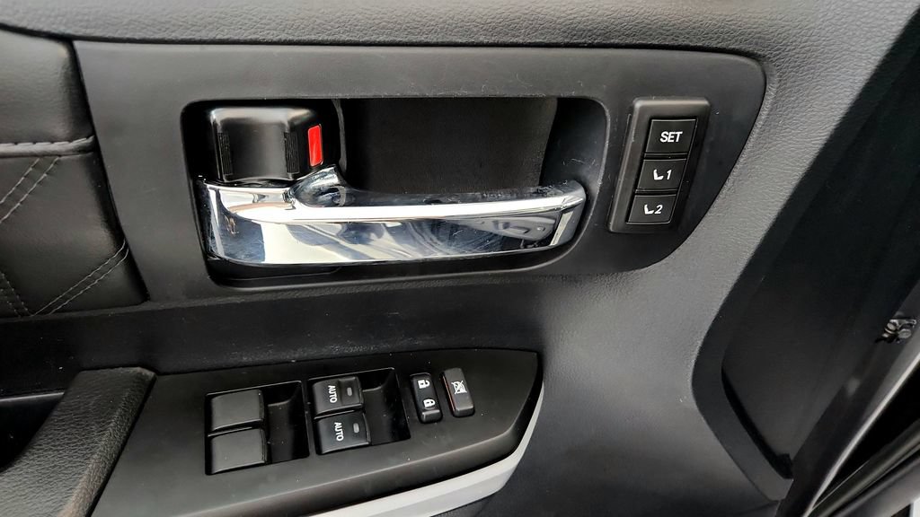Certified 2019 Toyota Tundra Platinum AWD/4WD image 22
