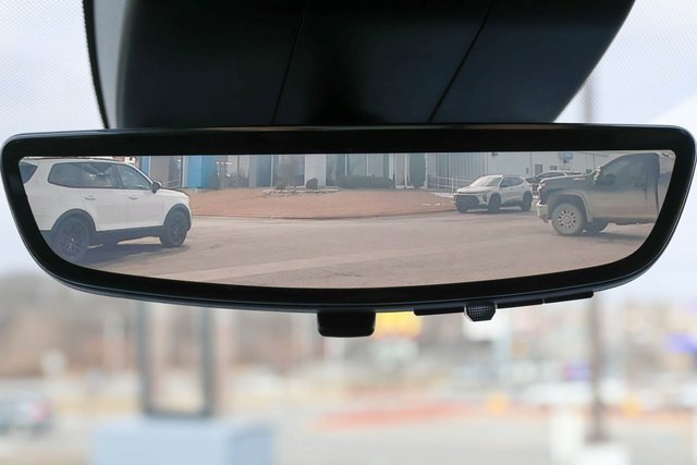 Used 2024 Chevrolet Tahoe High Country image 36