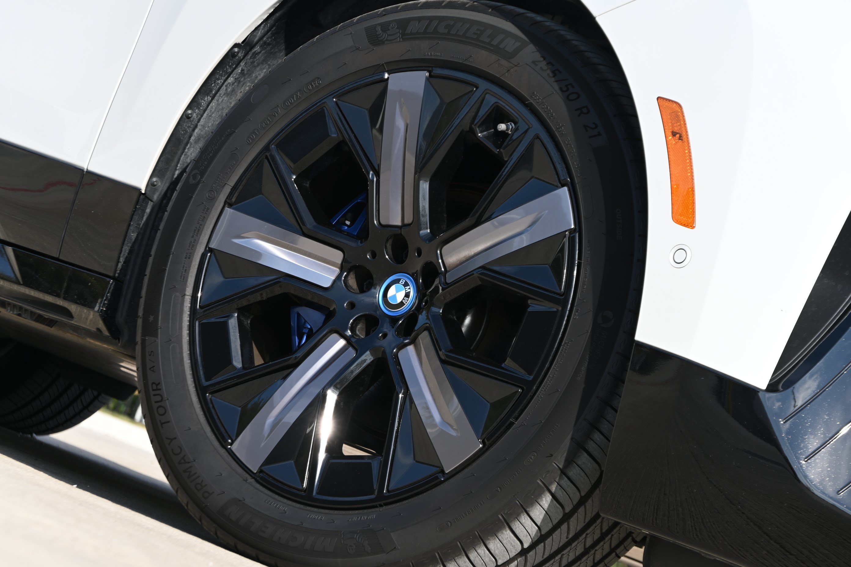 Certified 2024 BMW iX M60 AWD/4WD image 11
