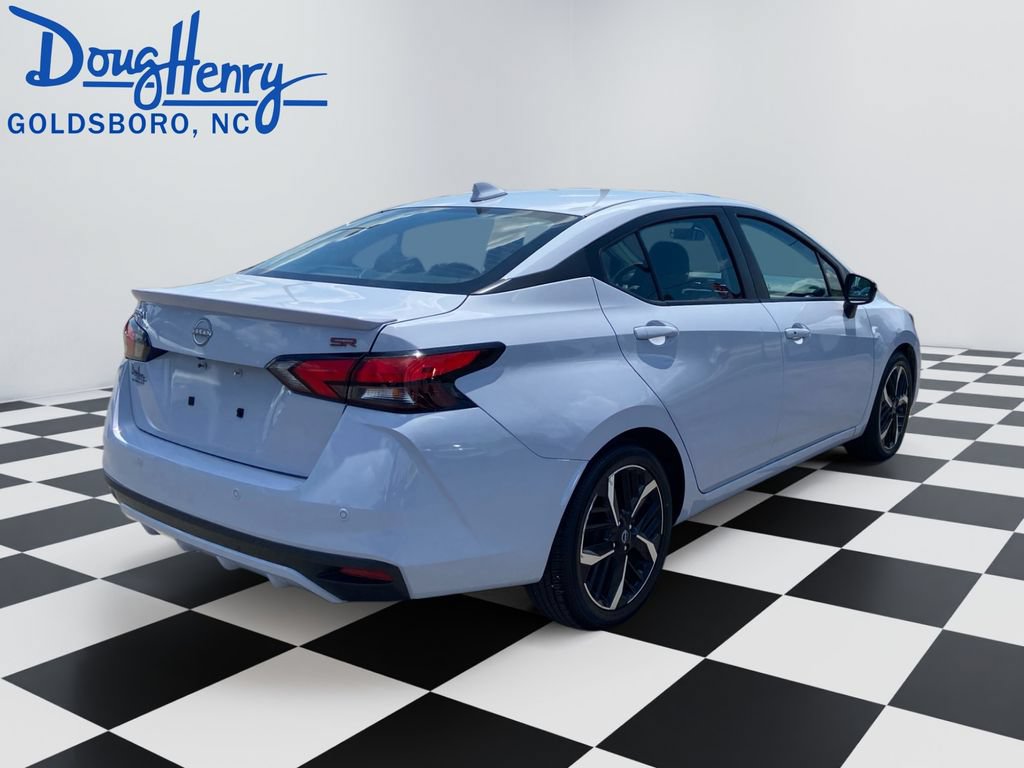 Used 2024 Nissan Versa SR FWD image 5
