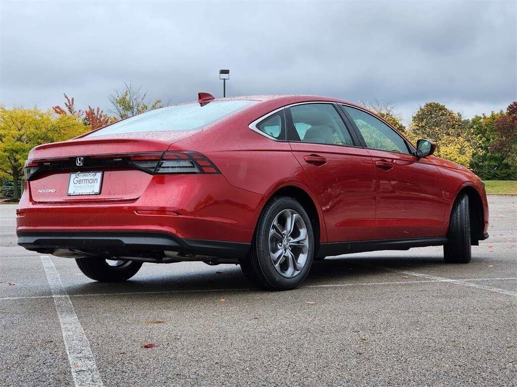 Used 2024 Honda Accord EX image 14