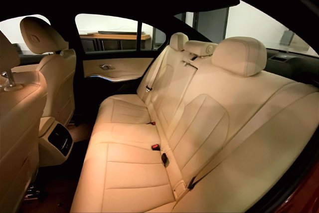 Used 2022 BMW 330e w/ M Sport Package RWD image 12