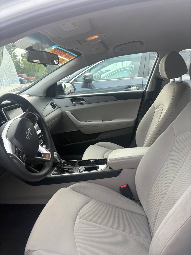 Used 2019 Hyundai Sonata SE FWD image 9
