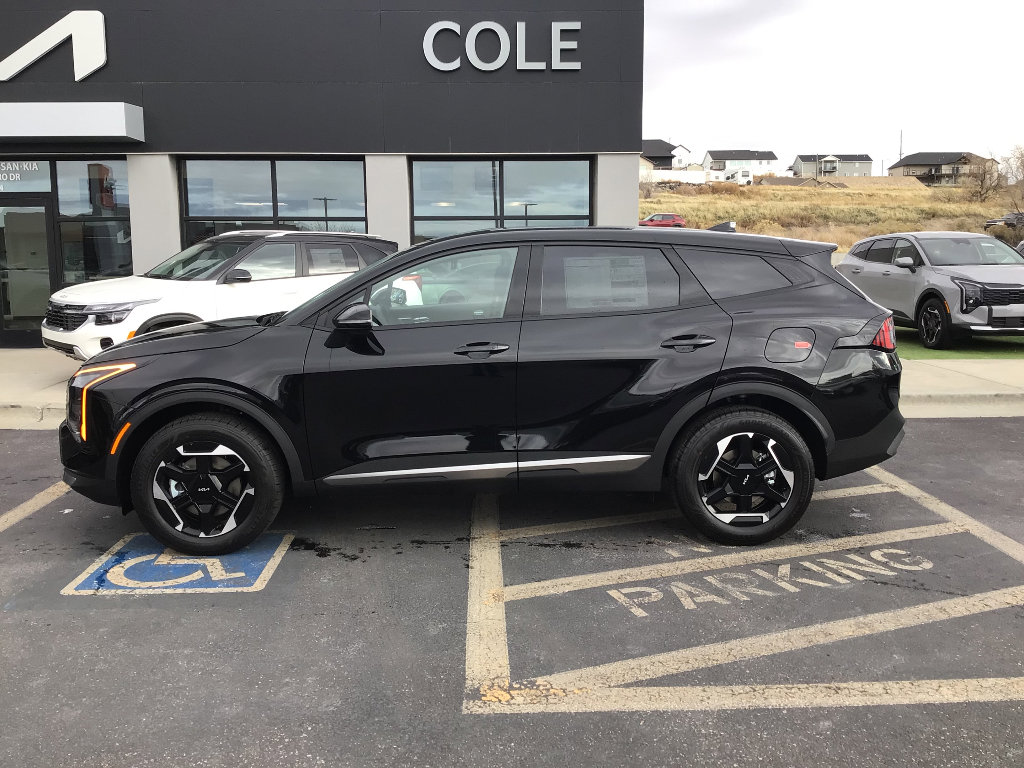 New 2026 Kia Sportage S image 3